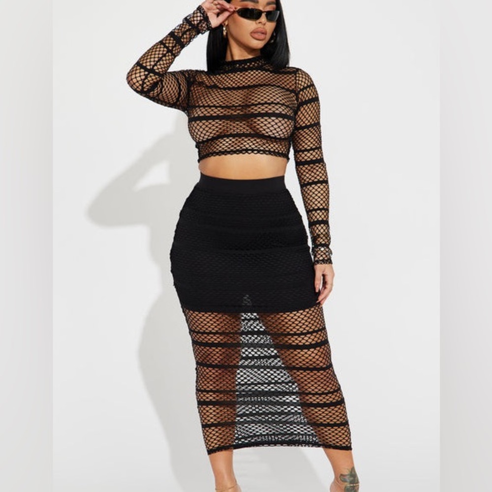 NEW Fashion Nova Fishnet 2 Piece Set in Black